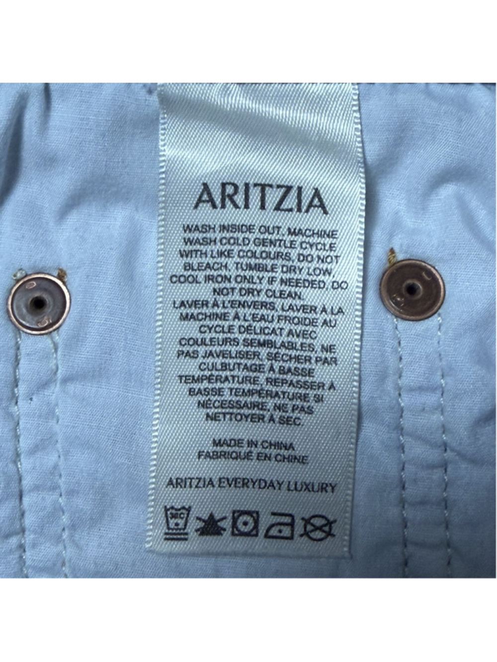 Aritzia denim forum the 90‘s mid rise cargo mini skirt size 24 NWOT - Picture 6 of 7